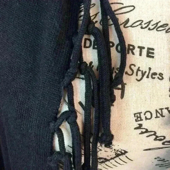 Chicos One Size Black Fringed Kimono Shawl Wrap Sweater Arm Holes - Picture 5 of 6